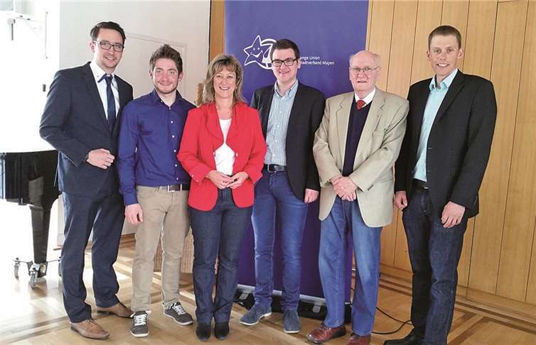 Tobias Keßner, Max Göke, Anke Beilstein MdL, Dennis Falterbaum, Paul Boller und Martin Reis (v.li). privat