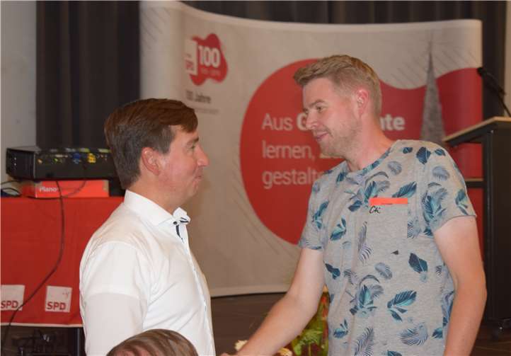 Tobias Leuning und der Kreis- und Landesvorsitzende der SPD, Sebastian Hartmann.Foto: SPD Rhein-Sieg