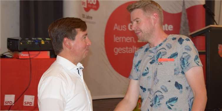 Tobias Leuning und der Kreis- und Landesvorsitzenden der SPD, Sebastian Hartmann. Foto: SPD Rhein-Sieg