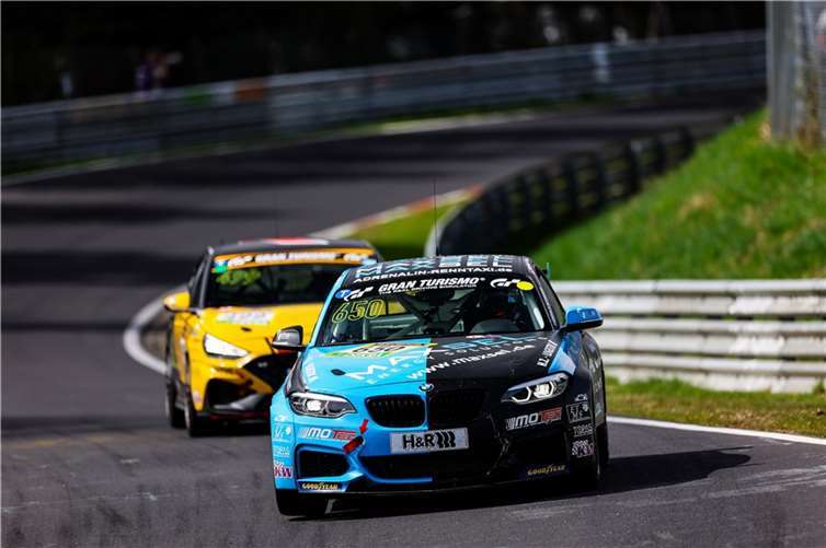 Toby Goodman, Sven Markert und Ranko Mijatovic liegen an der Tabellenspitze der NLS.  Foto: Jan Brucke/VLN