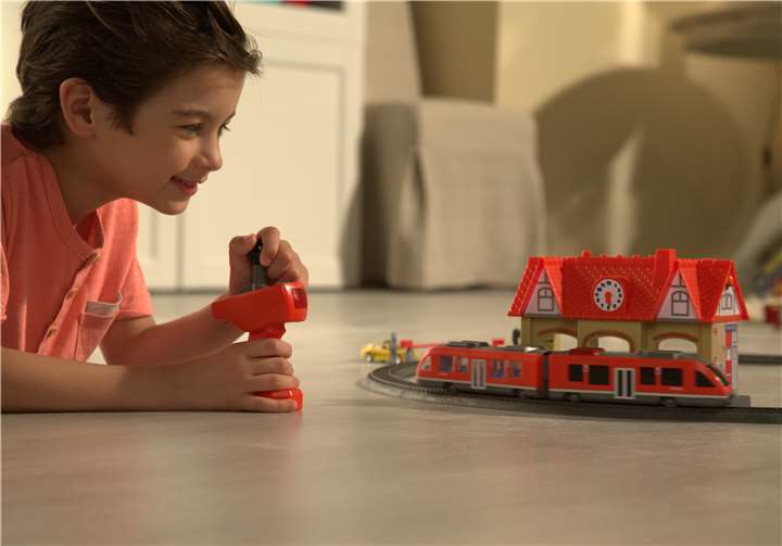 Tolle Märklin my world Eisenbahnsets von Simba gibt es zu gewinnen. Simba Dickie Group