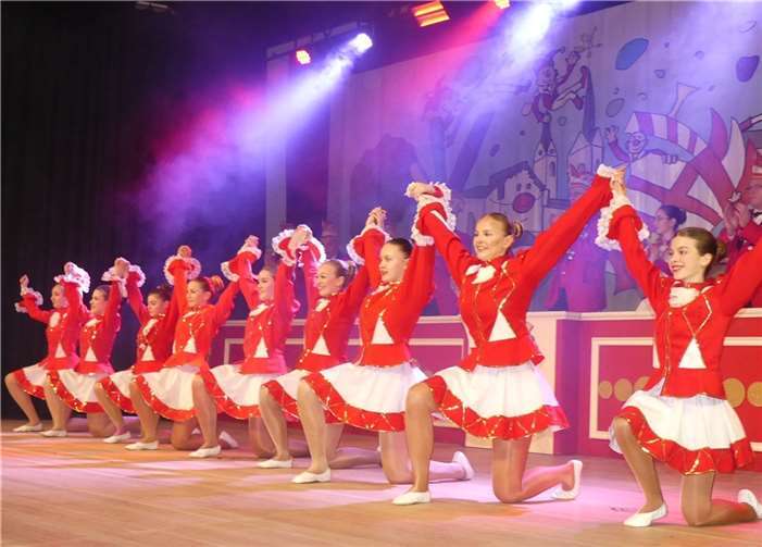 Tolle Showtänze wurden geboten.