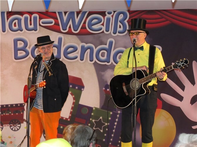 Tolle Sketche undMusikdarbietungen rundeten das tolle Programm ab.