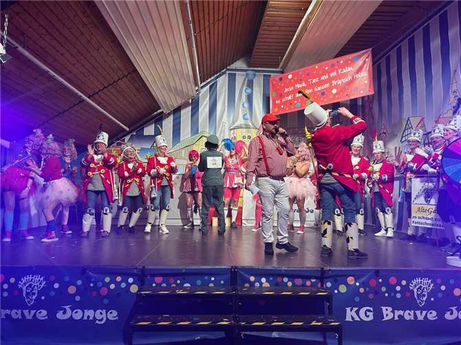 Tolle Stimmung auf der Maskenparty.  Foto: Anabel Schmitz