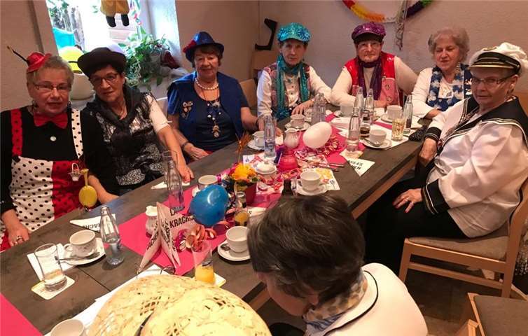 Tolle Stimmung war garantiert beim karnevalistische Nachmittag der AWO-Güls.Quelle: AWO-Güls