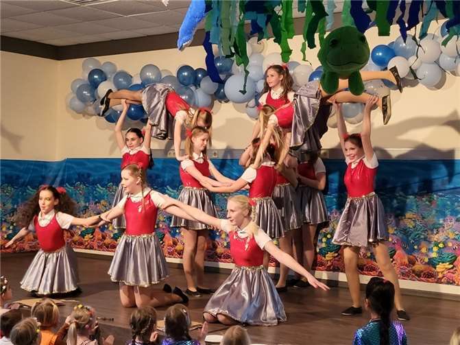 Tolle Tänze waren einstudiert worden.