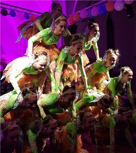 Tolle Tanzshows boten die jungen Tänzerinnen.