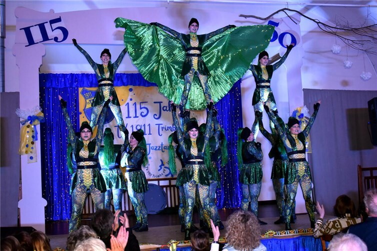 Tolle Tanzvorführungen wurden präsentiert.