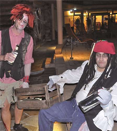 Tolle Verkleidungen bei der Halloweensauna. privat