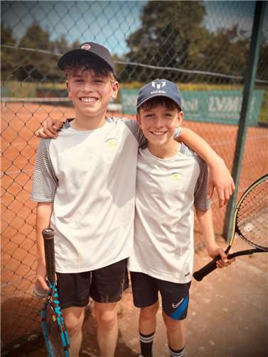 Tom Forkert und Jannis Schmidt.