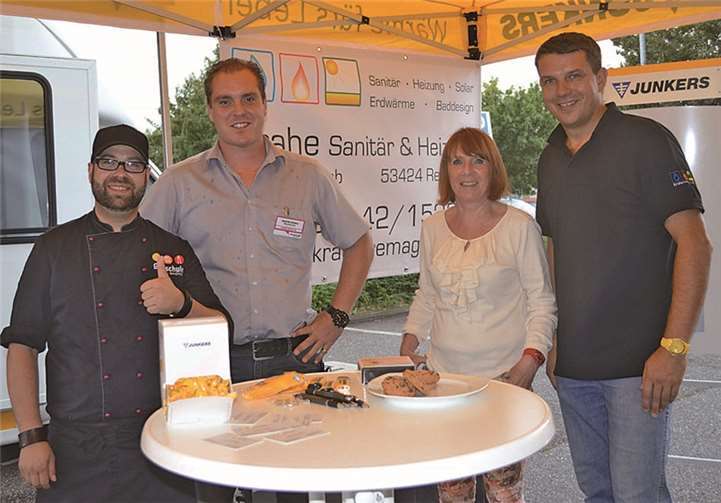 Toom-Geschäftsführer Martin Düwell suchte auch das Gespräch mit den Ausstellern.