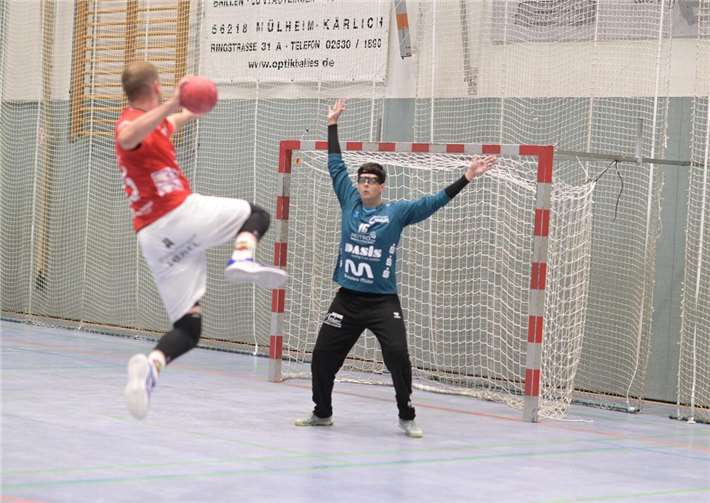 Torhüter Hendrik Stomberg war der überragende Spieler gegen udenheim. Foto: Bernd Hunder
