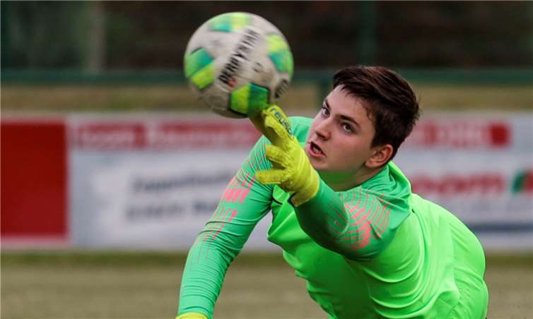 Torhüter Yannick Buchholz bei einer seiner Glanzparaden.Foto: privat