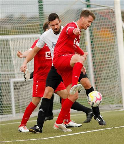 Torschütze Nils Meyer in Aktion.  Foto:Thorsten Stephan