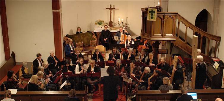 Torsten Greis mit seinen unterschiedlichen Blockflötenensembles der Kreismusikschule Westerwald und der Lahn-Dill-Akademie.Foto: privat