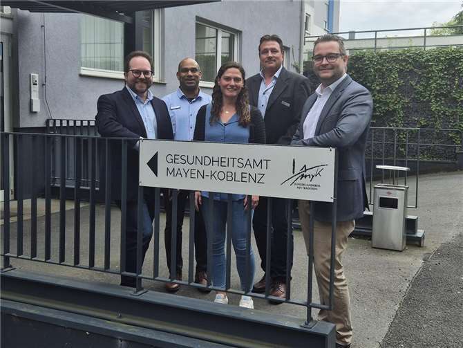 Torsten Welling MdL (1.v.r.) besuchte das Gesundheitsamt des Kreises Mayen-Koblenz.  Foto: privat