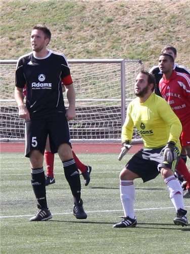 Torwart Stefan Schlich und Innenverteidiger Pascal Schäfer hatten gegen die SG Ahrtal II viel zu tun.privat