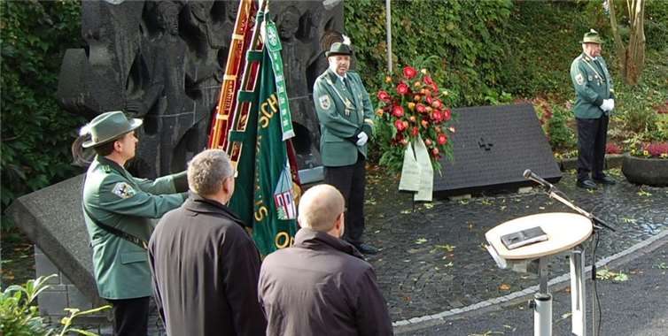 Totenehrung am Ehrenmal
