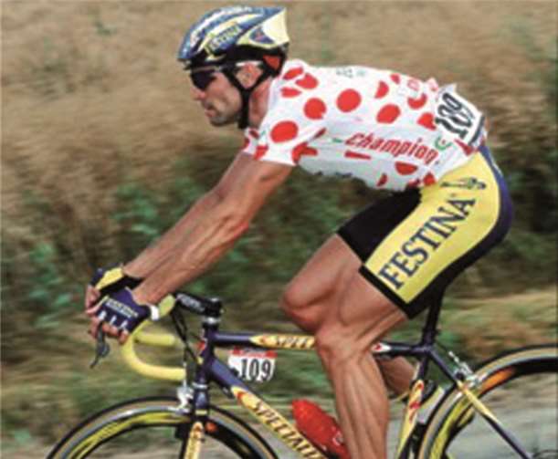 „Tour-Hero“ Marcel Wüst im gepunkteten Bergtrikot während der Tour de France.Privat