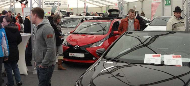 Toyota Löhr und das Volkswagenzentrum präsentierten ihre aktuellen Modelle.