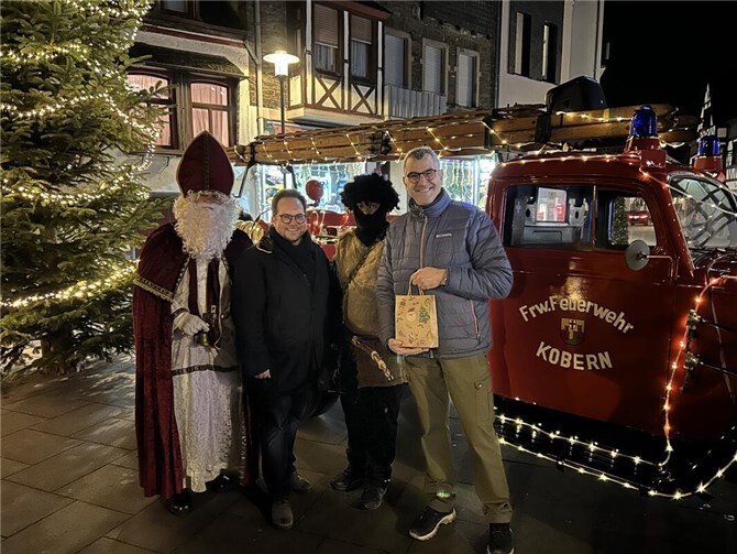 Tradition trifft Freude: Strahlende Gesichter bei der Nikolausfahrt. Fotos: Gemeinde Kobern-Gondorf