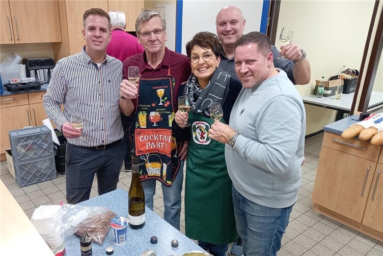 Tradition trifft Kulinarik: Das jährliche Kochseminar der Razejunge