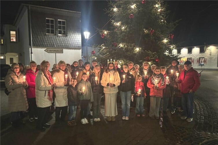 Tradition und Gemeinschaft: Der lebendige Adventskalender in Walporzheim. Foto: Freundeskreis der Kapelle St. Josef Walporzheim