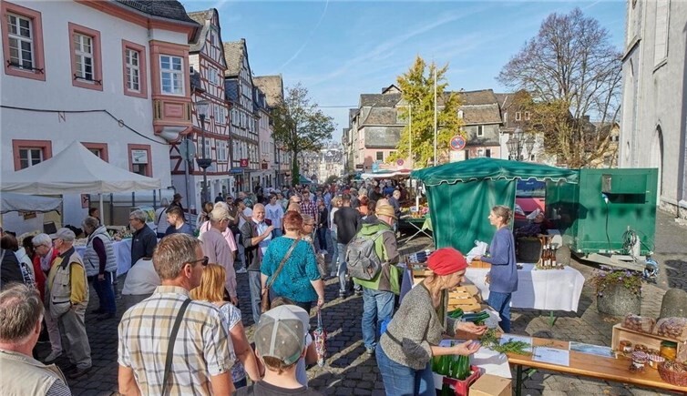Tradition und Moderne: Der Oktobermarkt in Montabaur. Foto: Nitz Fotografie | Olaf Nitz