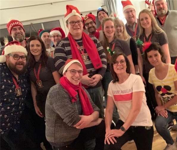 Traditionell inspizieren die Prinzengardisten zwischen den Jahren die Weihnachtsbäume der im oberen Stadtteil wohnenden Gardisten und Senatoren. Foto: privat