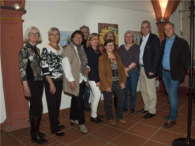 Traditionell stellte die Künstlergruppe „Andernacher Regenbogen94“ ihre Werke im Historischen Rathaus Andernach aus. Fotos: privat