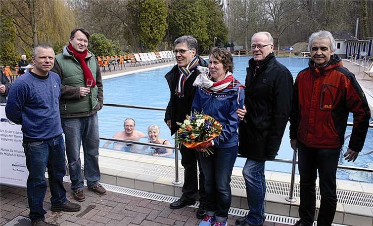 Traditionell wurde am Gründonnerstag im Bad Bodendorfer Thermalbad die Saison eröffnet. RÜ