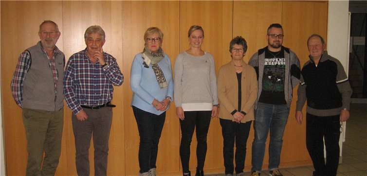 Träger der silbernen Ehrennadel HVR Peter Schwoll, Hermann Friedrich,Beatrix Weßler-Gores, Astrid Israel, Gerlinde Kohl, Sebastian Sauer, Josef Bartz.Fotos: privat