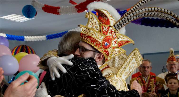 Tränen der Rührung hatte der Prinz in den Augen angesichts der lieben Worte von Michael Thiesen