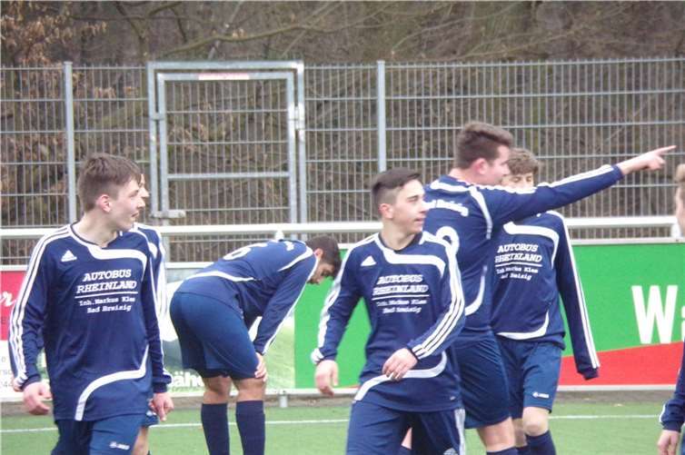 Trainer Frank Buska war zum Schluss trotz der 1:2-Niederlage mit seiner Mannschaft zufrieden. privat