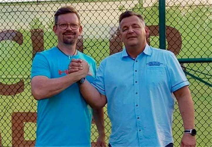 Trainer Jan Jacobi und 1. Vorsitzender Josef Klöckner. Foto: privat