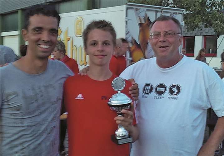 Trainer Michael Devesa, Nico Nolden, Sportwart Franz-Josef Lung. privat