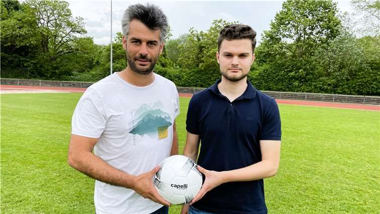 Trainer Stefan Fink (links) freut sich auf Veton Ahmetaj.  Foto: privat