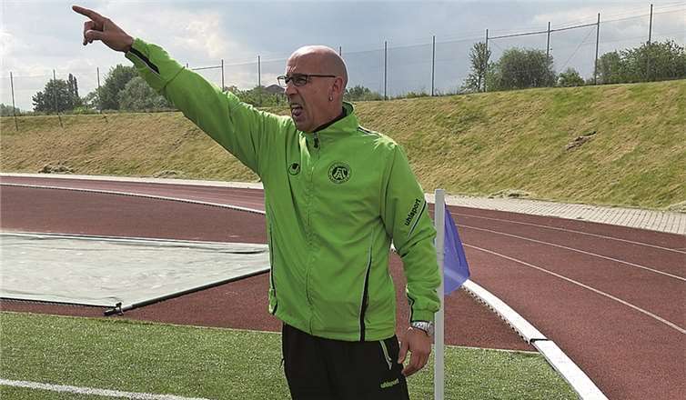 Trainer Udo Kreier wird auch in der neuen Saison die Geschicke der zweiten Mannschaft des FC Plaidt lenken. LS