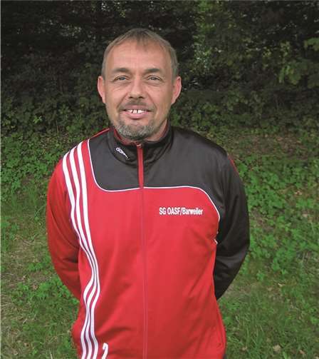 Trainer Uwe Kolbig hat die 2. Mannschaft aus dem Dornröschenschlaf erweckt.privat