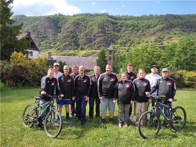 Trainerinnen und Trainer sowie Athletinnen und Athleten des Freizeitbüros „Franziskaner mobil“ im Kreis Cochem-Zell und im Kreis Neuwied freuen sich auf die Teilnahme bei den Special Olympics Nationalen Spielen in Berlin. Foto: privat