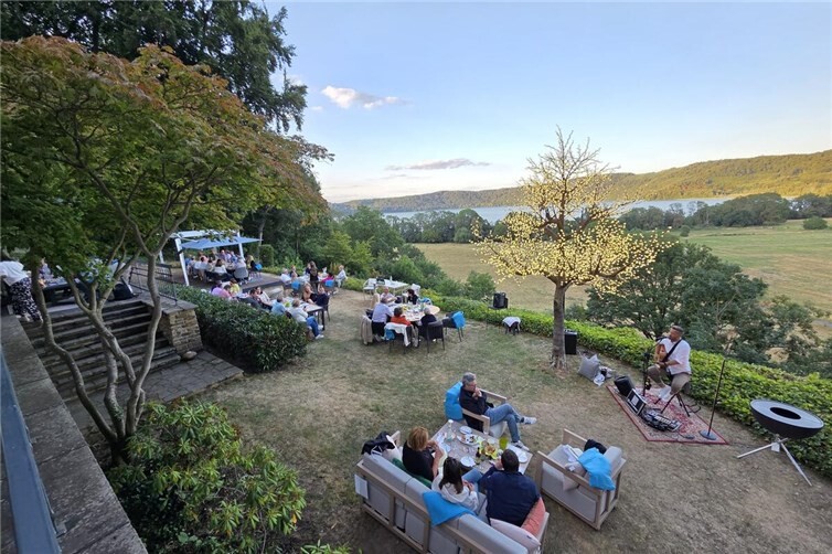 Traumhaftes Ambiente und ein Abend mit erlesenen Weinen: „Vulkan trifft Vino“ traf den Geschmack der Gäste. 
