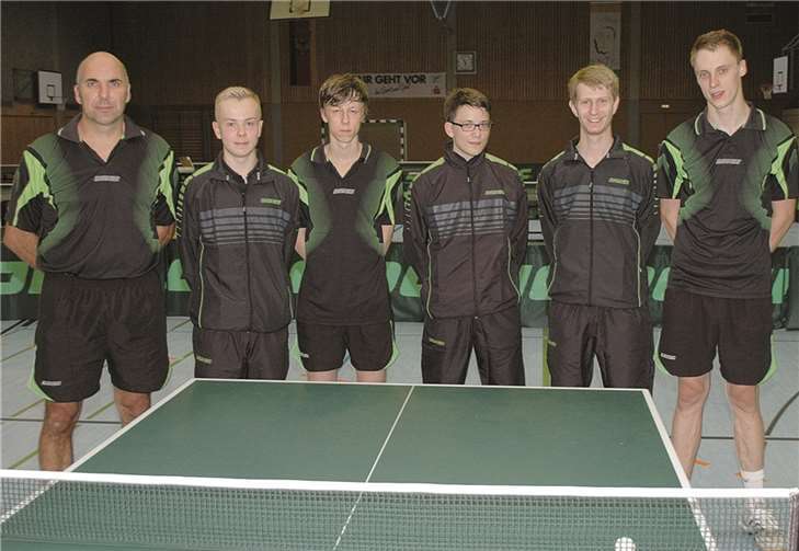 Traumstart in die neue Tischtennissaison für die SG Sinzig/Ehlingen: (v.l.n.r.) Jürgen Füllmann, Marcel Hippchen, Nils Damke, Jonas Morschhausen, Philip Guse und Christian Ehlers. BL
