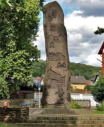 Treffpunkt für die Führung ist der Obelisk im Stadtpark.  Stadt Bendorf