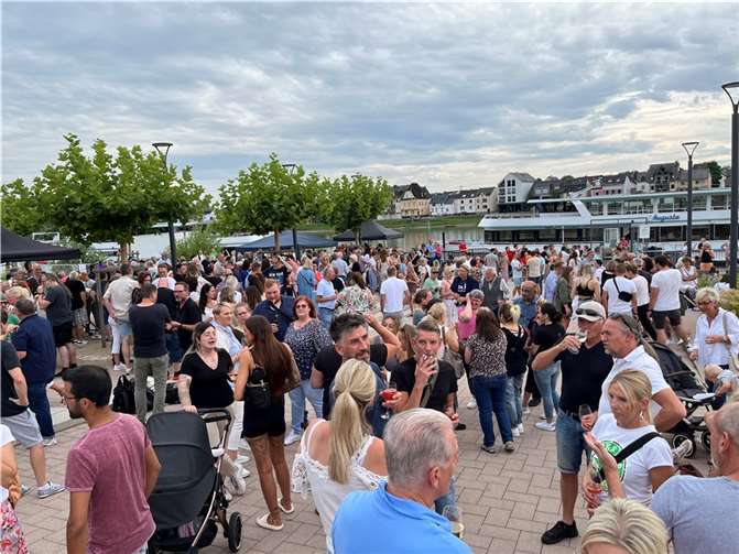 Treffpunkt für viele: die Sundowner-Events!  Foto: privat