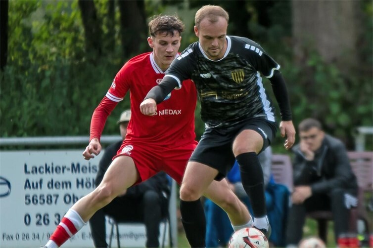 Trotz 2:0-Führung verlor der FV in Roßbach noch mit 2:4.