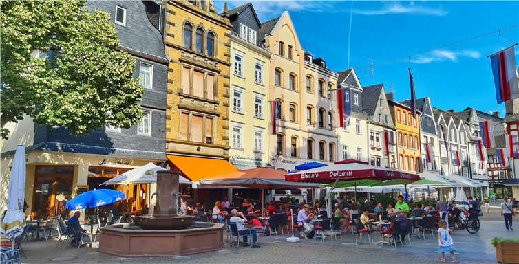 Trotz Corona herrschte reges Treiben auf den Straßen - mit Abstand versteht sich. Foto: Nitz Fotografie