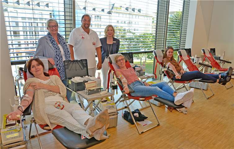 Trotz Nadelstichen und viel Blut gab es viele strahlende Gesichter.Foto: Kreisverwaltung