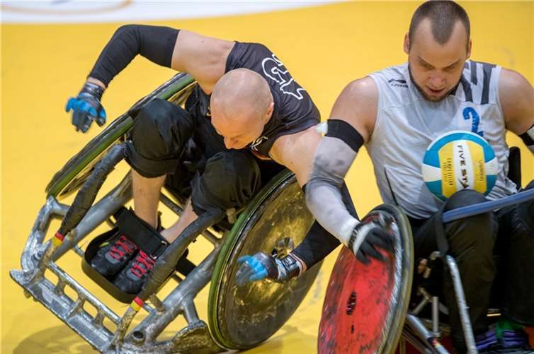 Trotz Startschwierigkeiten geriet das deutsche Team um Jens Sauerbier beim Auftakt nicht ins Schlingern und gewann am Ende deutlich.