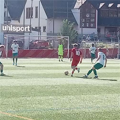 Trotz allem Bemühen: 2-0 zur Halbzeit.  Foto: privat