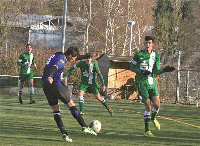 Trotz aller Gegenwehr. Am Ende unterlag die SG Mülheim-Kärlich bei der U23 der TuS Koblenz klar mit 0:3.-TH-
